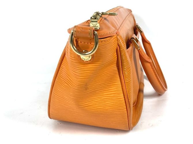 Borsa a mano Louis Vuitton Epi Danura MM Arancione - vista 3