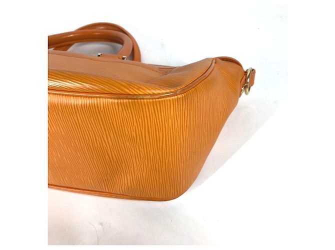 Borsa a mano Louis Vuitton Epi Danura MM Arancione - vista 9