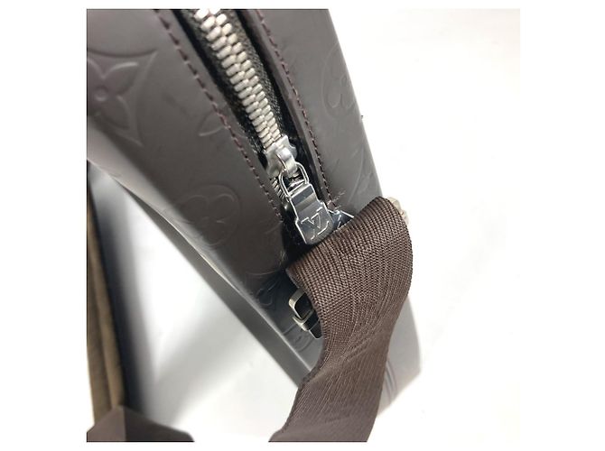 Borsa Steve Monogram Glacé Louis Vuitton Marrone - vista 8