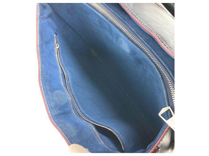 Borsa a mano Louis Vuitton Epi Soufflot NV MM Nero - vista 13