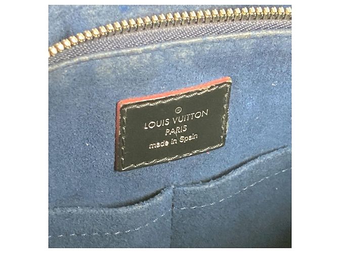 Borsa a mano Louis Vuitton Epi Soufflot NV MM Nero - vista 15