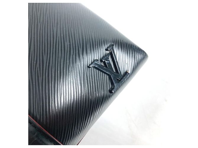 Borsa a mano Louis Vuitton Epi Soufflot NV MM Nero - vista 8