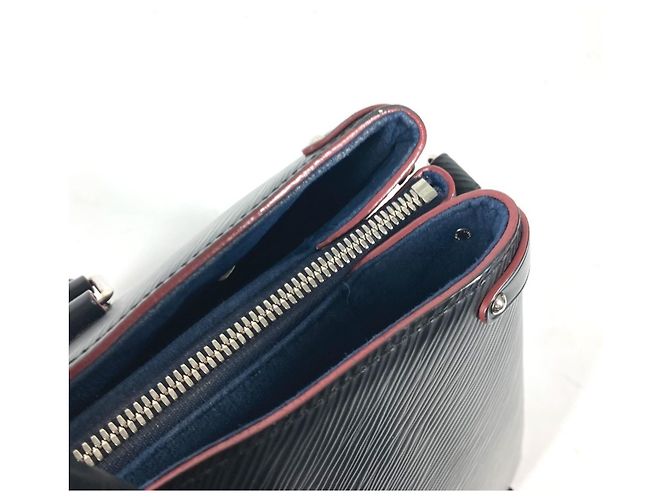 Borsa a mano Louis Vuitton Epi Soufflot NV MM Nero - vista 9