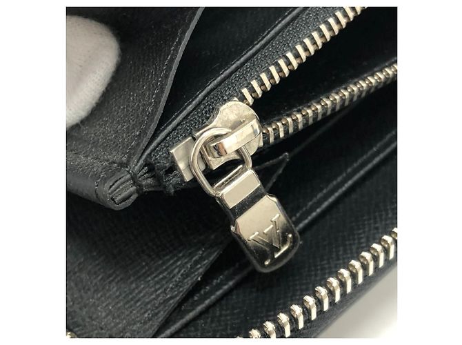 Louis Vuitton Epi Leather Long Wallet Black - view 15