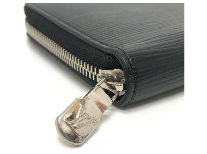 Louis Vuitton Epi Leather Long Wallet Black - view 6