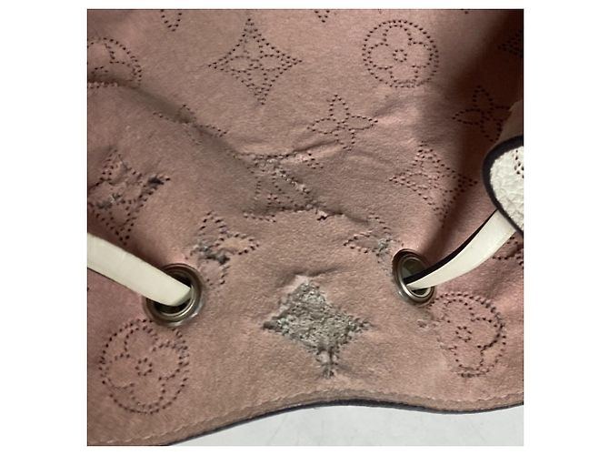 Borsa Louis Vuitton Monogram Mahina Muria Bianco - vista 15