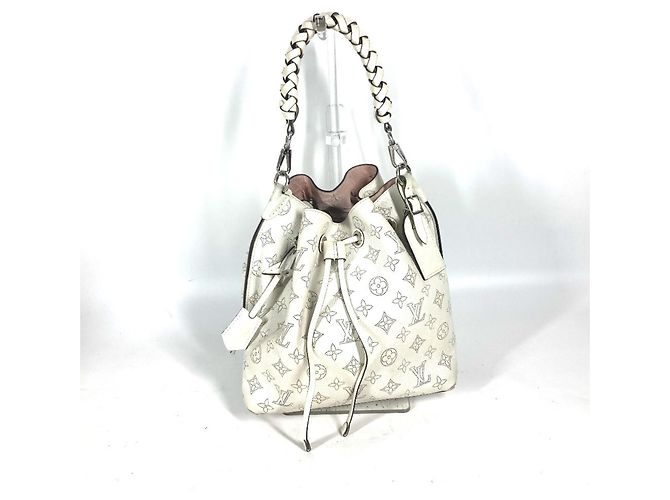 Borsa Louis Vuitton Monogram Mahina Muria Bianco - vista 2