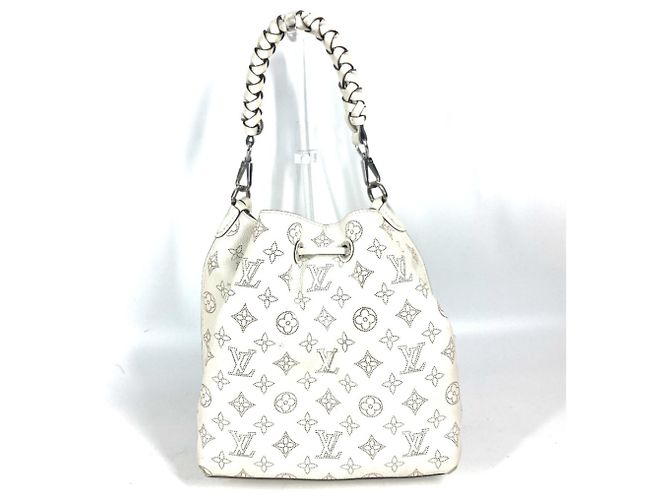 Borsa Louis Vuitton Monogram Mahina Muria Bianco - vista 3