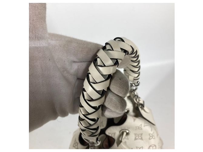 Borsa Louis Vuitton Monogram Mahina Muria Bianco - vista 9