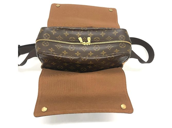 Louis Vuitton Monogram Naviglio Crossbody Bag Brown - view 10