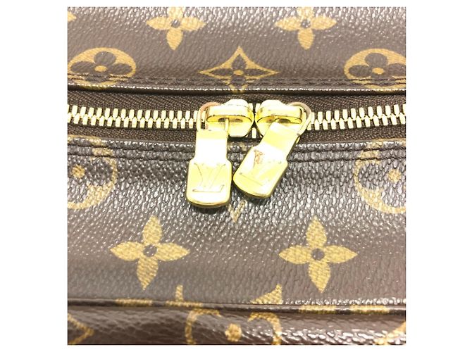 Louis Vuitton Monogram Naviglio Crossbody Bag Brown - view 11