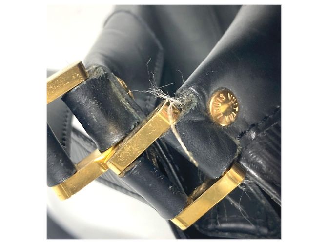 Borsa a Spalla Louis Vuitton Epi Mandala MM Nero - vista 13