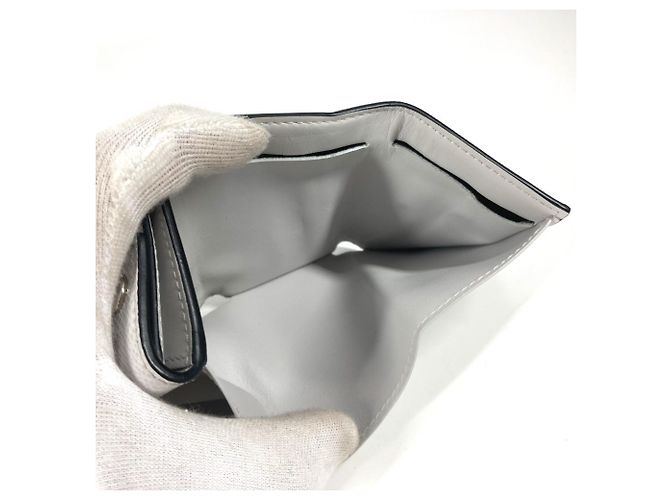 Billetera compacta Discovery Taiga Rama de Louis Vuitton Blanco - vista 10