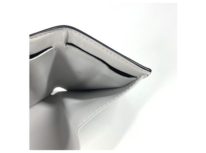 Billetera compacta Discovery Taiga Rama de Louis Vuitton Blanco - vista 11