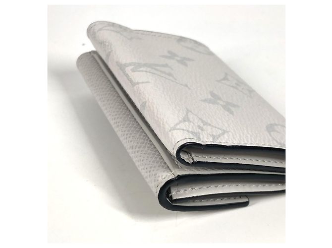 Billetera compacta Discovery Taiga Rama de Louis Vuitton Blanco - vista 6