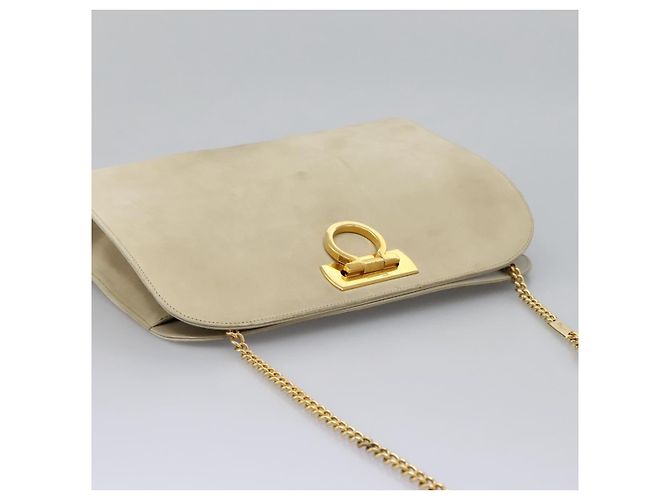 Borsa a spalla Gancini in suede beige e oro Auth MY113 di Salvatore Ferragamo D'oro - vista 6