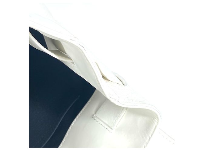 Borsa Tote Steamer PM in Taurillon Monogram Louis Vuitton Bianco - vista 15