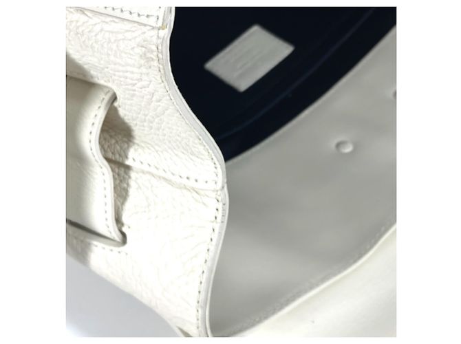 Borsa Tote Steamer PM in Taurillon Monogram Louis Vuitton Bianco - vista 16