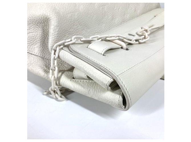 Borsa Tote Steamer PM in Taurillon Monogram Louis Vuitton Bianco - vista 8