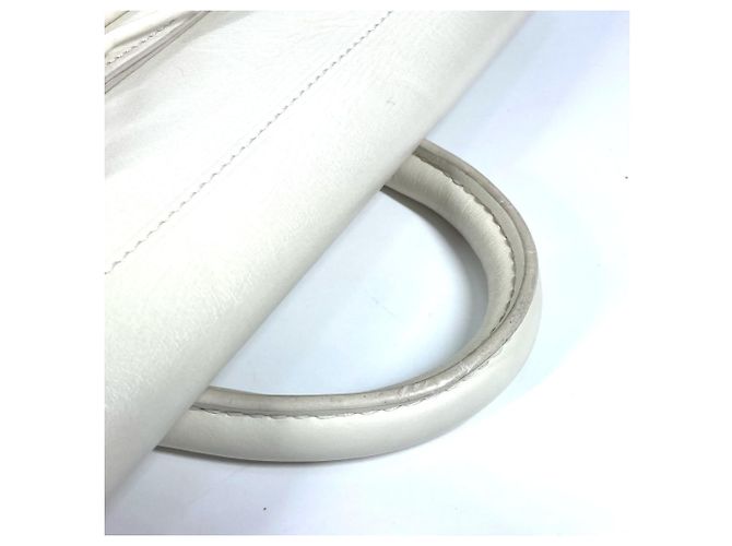 Borsa Tote Steamer PM in Taurillon Monogram Louis Vuitton Bianco - vista 9
