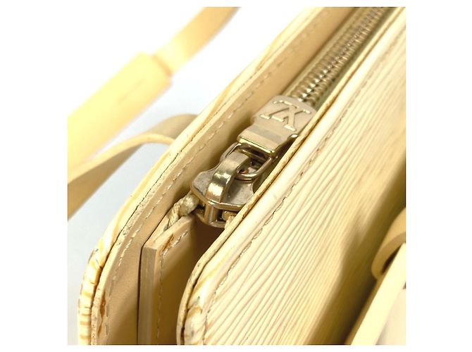 Borsa Tote Louis Vuitton Epi Croisette PM Giallo - vista 9