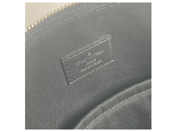 Borsa Tote Briefcase Epi Oliver di Louis Vuitton Nero - vista 14