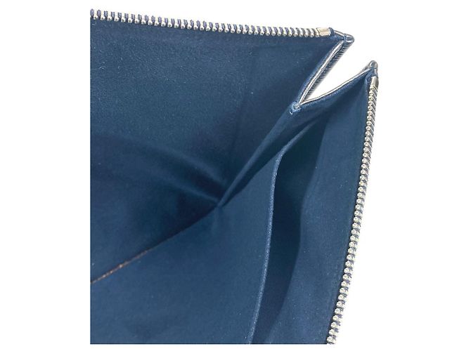 Borsa Clutch Pochette Jour GM in Epi di Louis Vuitton Blu Blu navy - vista 10