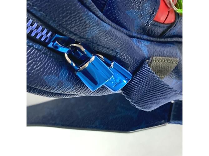 Borsa Messenger PM Monogram Pacific Louis Vuitton Rosso Blu Verde - vista 14