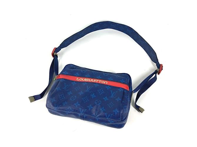 Borsa Messenger PM Monogram Pacific Louis Vuitton Rosso Blu Verde - vista 8