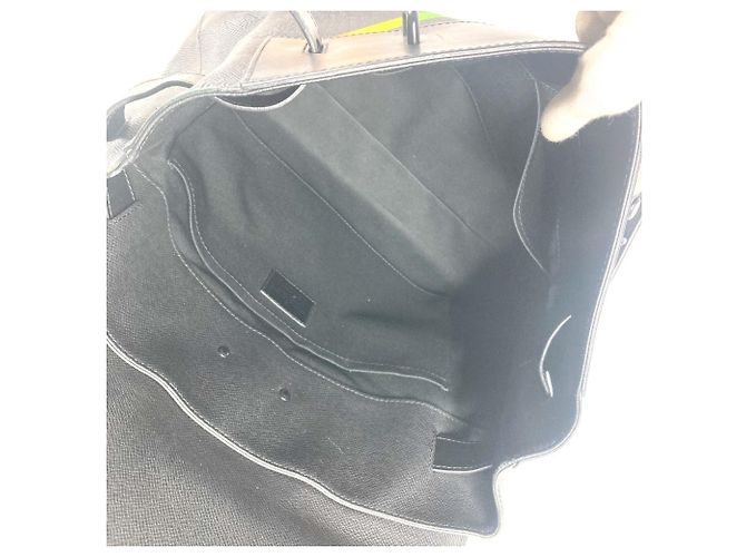 Borsa Steamer PM Taiga Rainbow di Louis Vuitton Nero - vista 14
