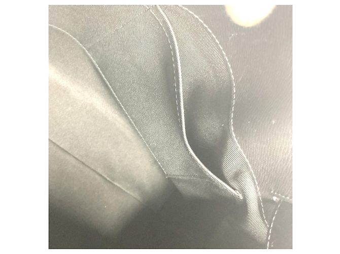 Borsa Steamer PM Taiga Rainbow di Louis Vuitton Nero - vista 18