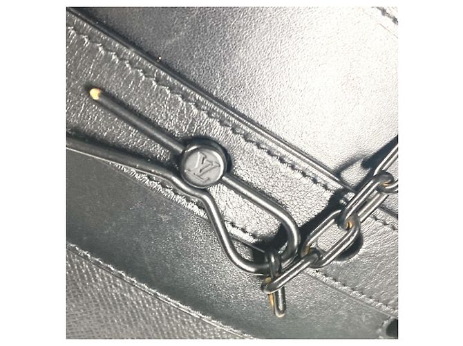 Borsa Steamer PM Taiga Rainbow di Louis Vuitton Nero - vista 8