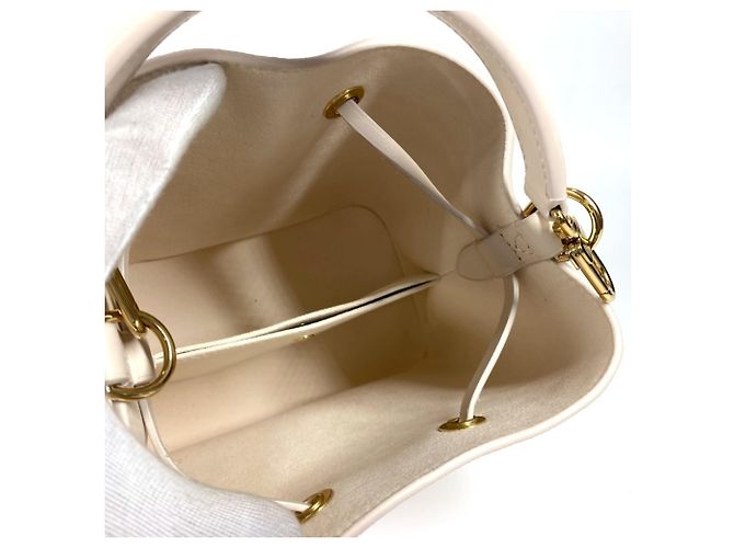 Néonoé Borsa NeoNoe BB in Monogram Empreinte Louis Vuitton Rosa - vista 14