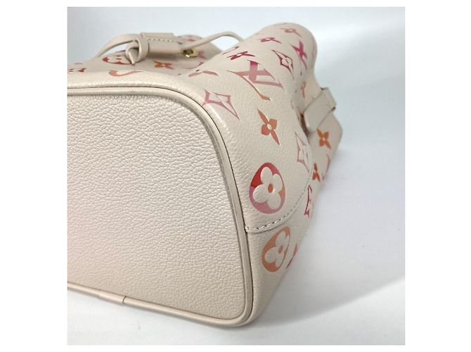 Néonoé Borsa NeoNoe BB in Monogram Empreinte Louis Vuitton Rosa - vista 6