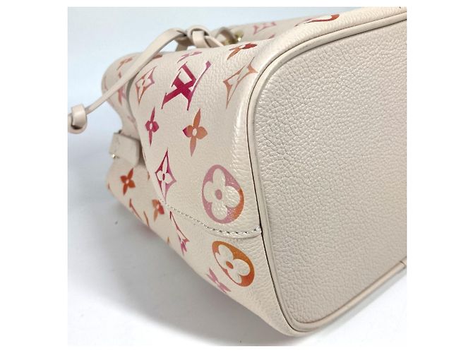 Néonoé Borsa NeoNoe BB in Monogram Empreinte Louis Vuitton Rosa - vista 7