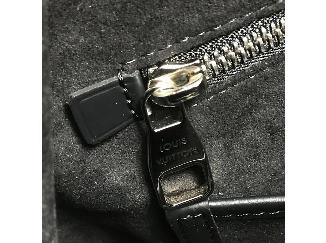Sac à dos Christopher PM Epi de Louis Vuitton Noir - vue 13