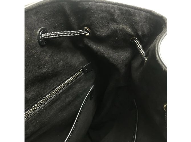 Sac à dos Christopher PM Epi de Louis Vuitton Noir - vue 14