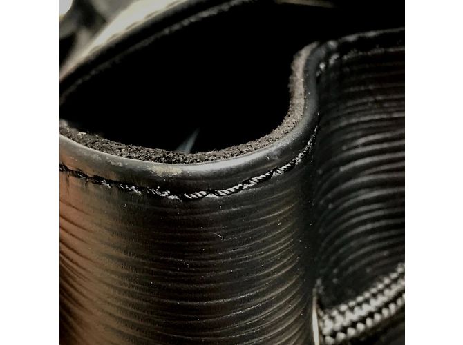 Sac à dos Christopher PM Epi de Louis Vuitton Noir - vue 5