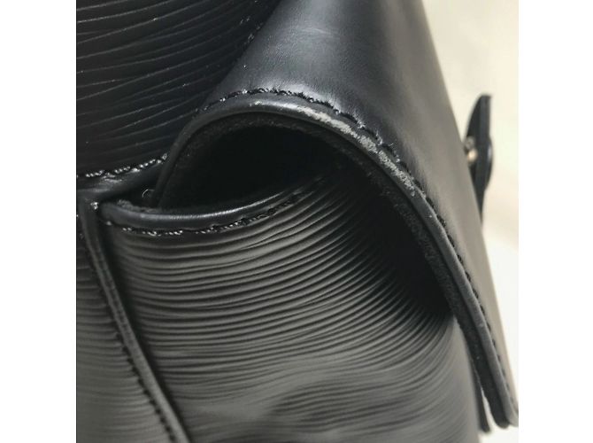 Sac à dos Christopher PM Epi de Louis Vuitton Noir - vue 6