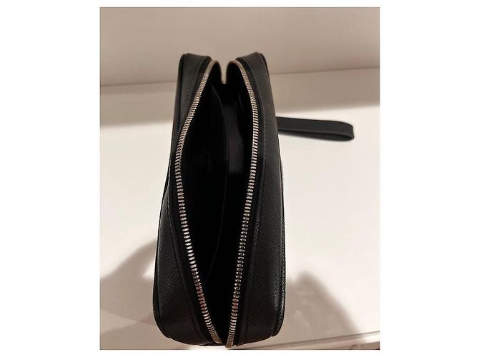 Louis Vuitton Pochette en cuir Taiga noir gris - vue 3
