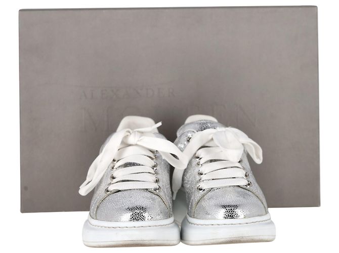 Sneakers Oversized Alexander Mcqueen in pelle metallica argento Metallico - vista 2