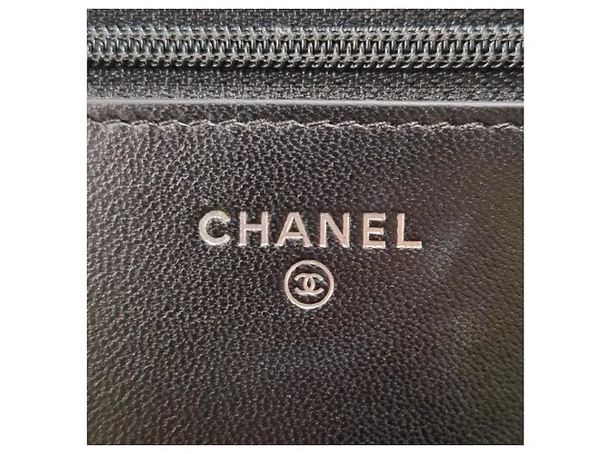 Borsa a spalla Old Medium Boy in pelle di vitello nera con perline Chanel Nero - vista 5