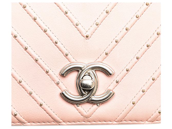 Chanel Rosa Chevron Pelle di Vitello Studded Full Flap - vista 12