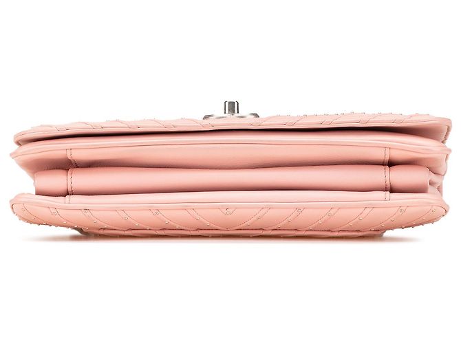 Chanel Rosa Chevron Pelle di Vitello Studded Full Flap - vista 3
