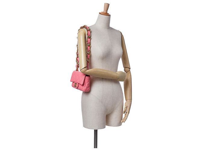 Chanel Mini Flap de piel de cordero acolchada rosa Funky Town - vista 11