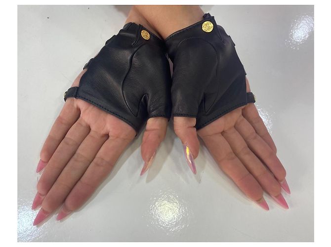 Seltene Chanel 18C Paris-Griechenland Laufsteg schwarze Leder-Fingerhandschuhe Größe 7 - Ansicht 6
