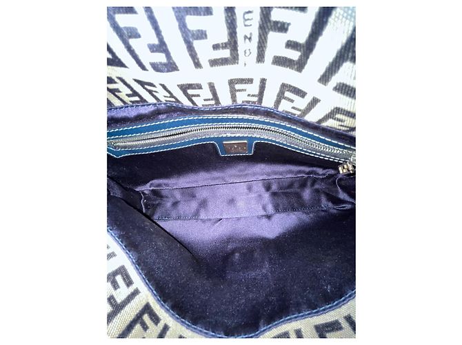 Borsa Fendi Baguette Zucca in tela blu beige - vista 9
