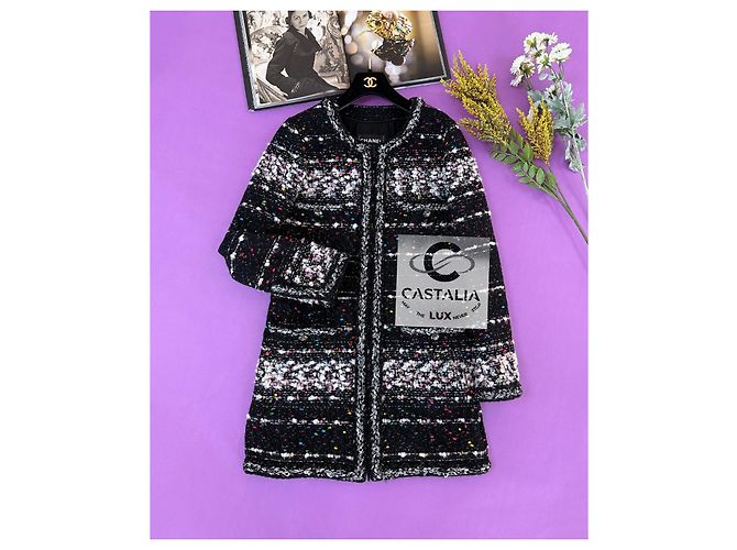 Chanel Abrigo de tweed negro icónico de 11K$ - vista 13