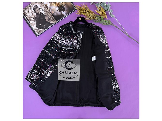 Chanel Abrigo de tweed negro icónico de 11K$ - vista 15