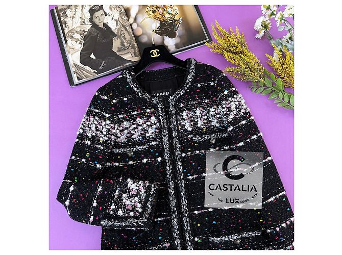 Chanel Abrigo de tweed negro icónico de 11K$ - vista 2